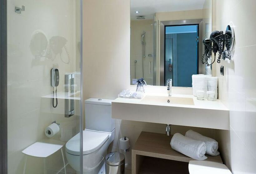 Номер Премиум, Catalonia Atenas