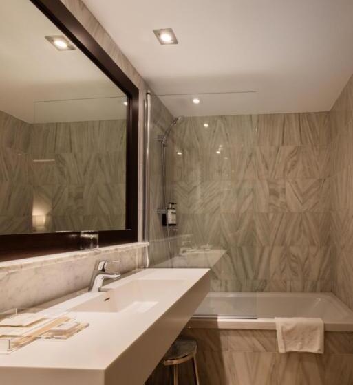 Номер Стандарт, Catalonia Atenas