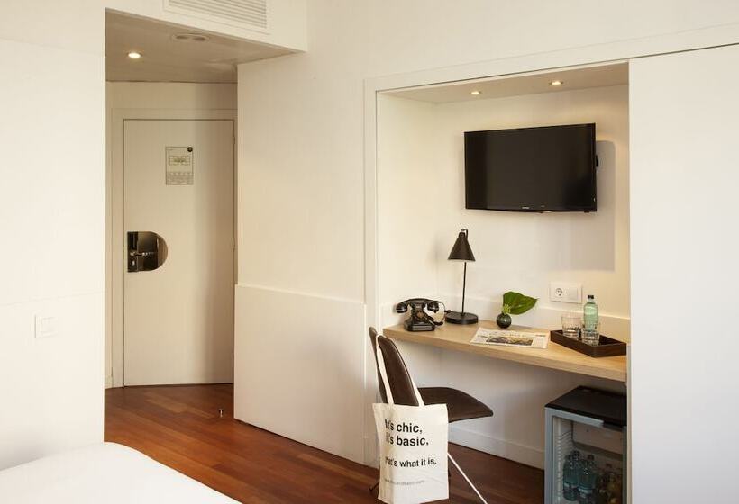 Номер Superior, Chic & Basic Velvet