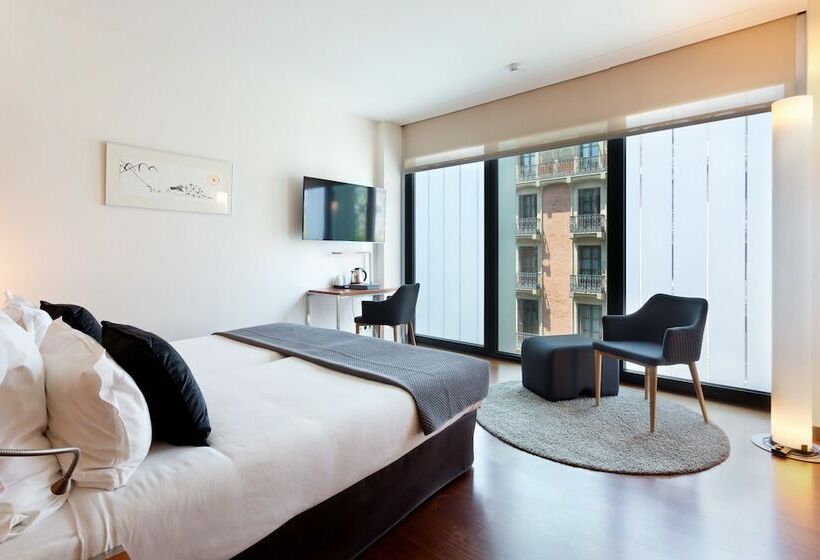 Номер Стандарт, Condes De Barcelona