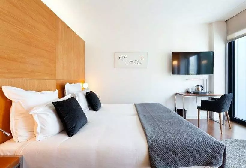 اتاق استاندارد, Condes De Barcelona