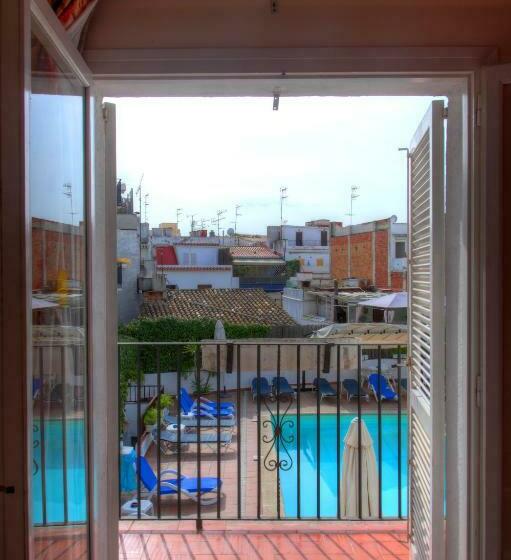 标准间带游泳池, El Cid