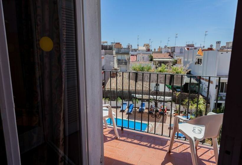 标准间带游泳池, El Cid