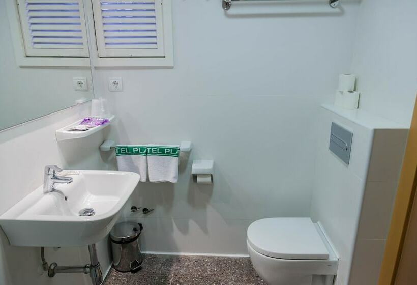 标准间带游泳池, El Cid