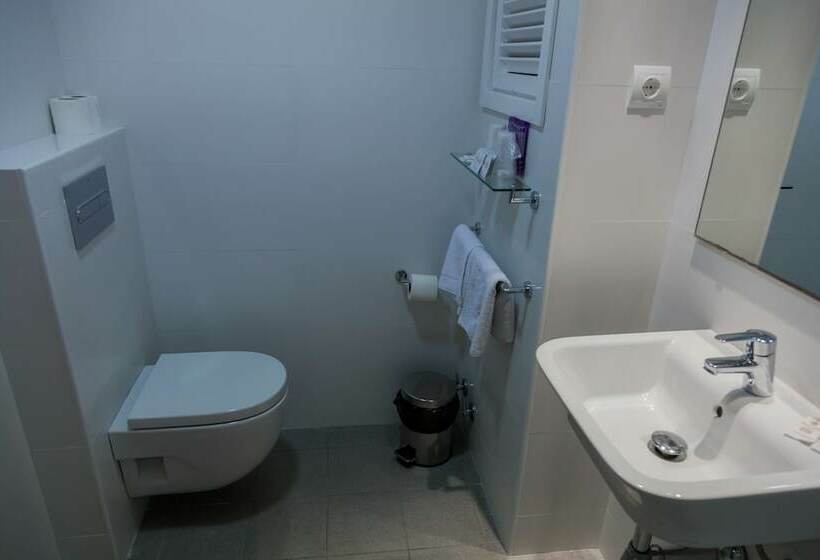 标准间带阳台, El Cid