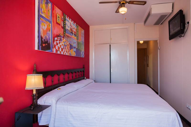 标准间带游泳池, El Cid