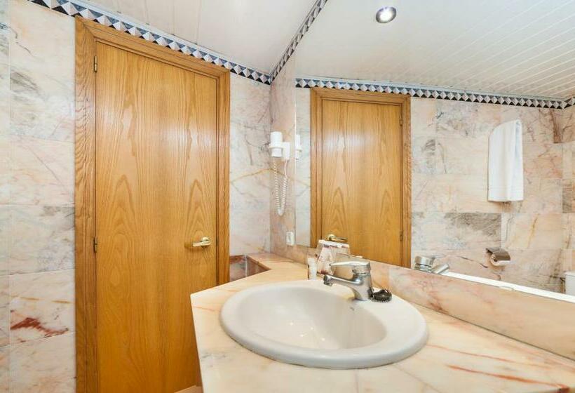 스탠다드 트리플 룸, Globales Palmanova Palace