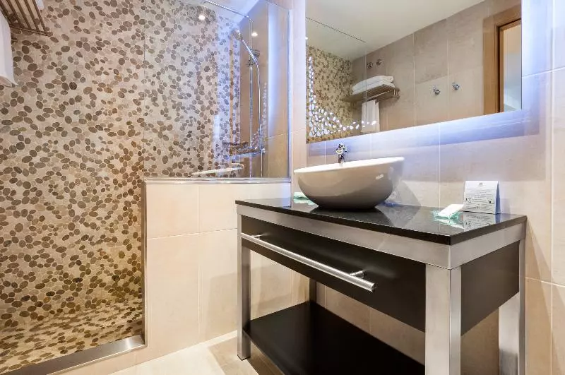 Standard-huone, Gran Hotel Barcino 4*Sup
