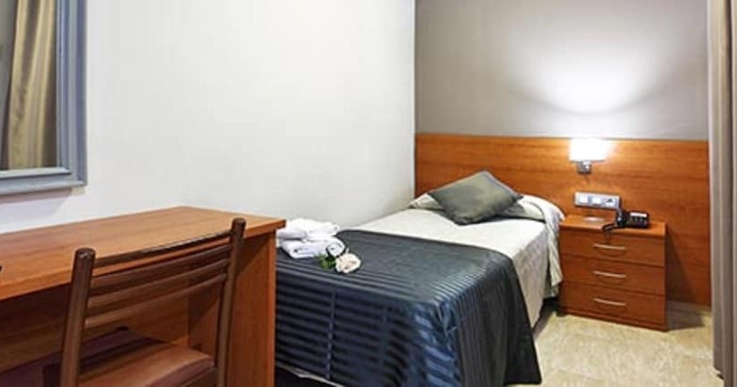 اتاق استاندارد یک نفره, Ingles