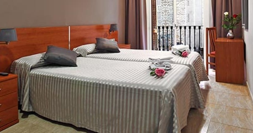 اتاق استاندارد, Ingles