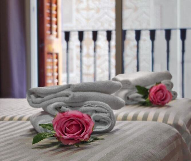 اتاق استاندارد چهار تخته, Ingles