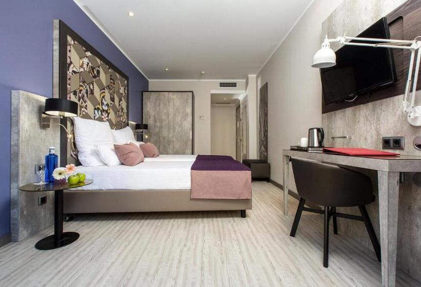Номер Superior, Leonardo Hotel Barcelona Las Ramblas