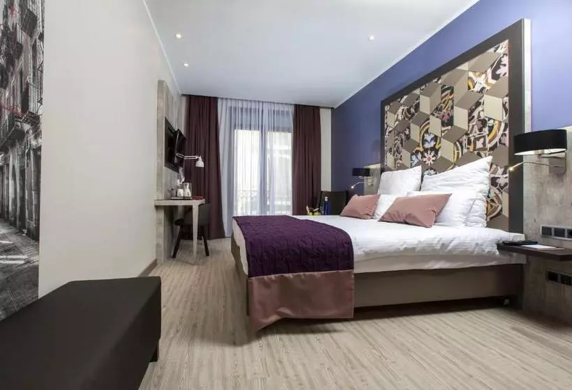 اتاق سوپریور سه تخته, Leonardo Hotel Barcelona Las Ramblas