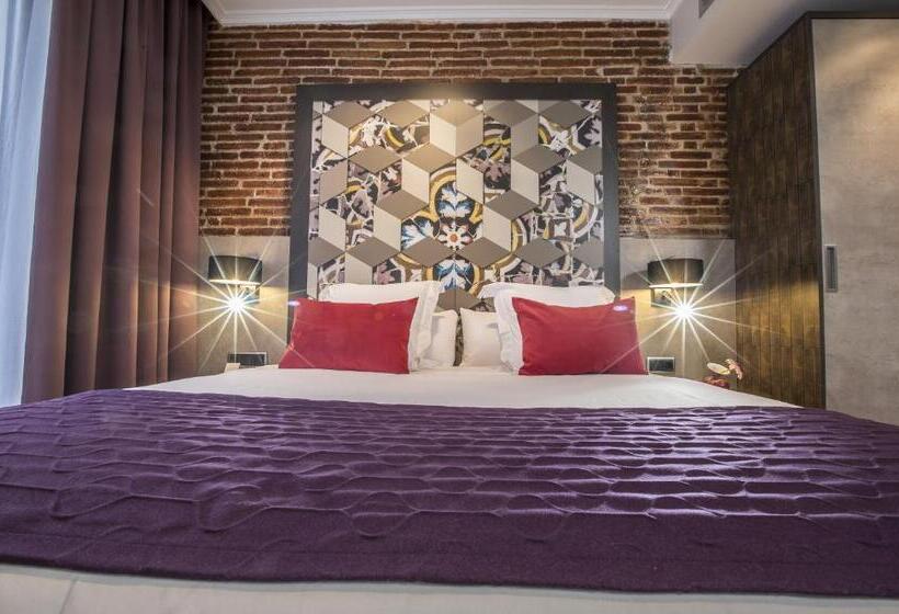 اتاق لوکس سه تخته, Leonardo Hotel Barcelona Las Ramblas