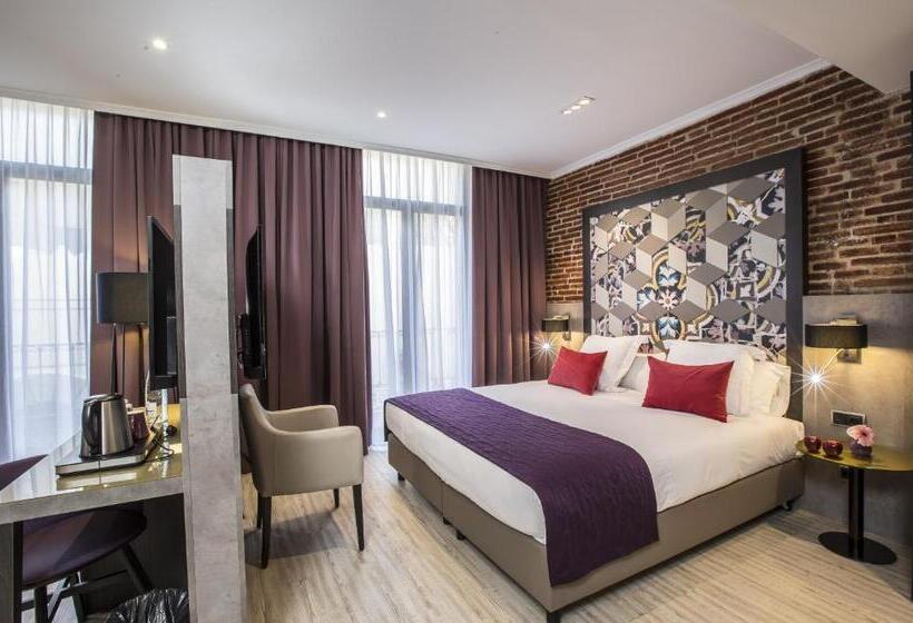 Номер Deluxe, Leonardo Hotel Barcelona Las Ramblas