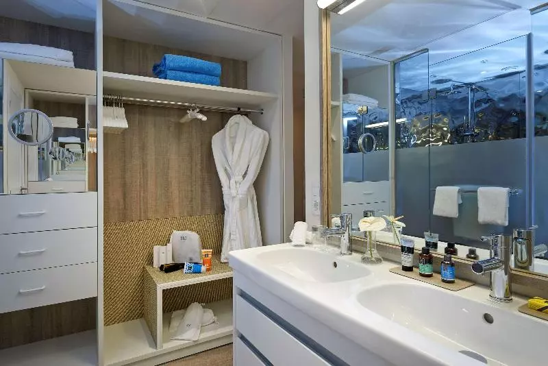 سوییت, Me Ibiza   The Leading Hotels Of The World
