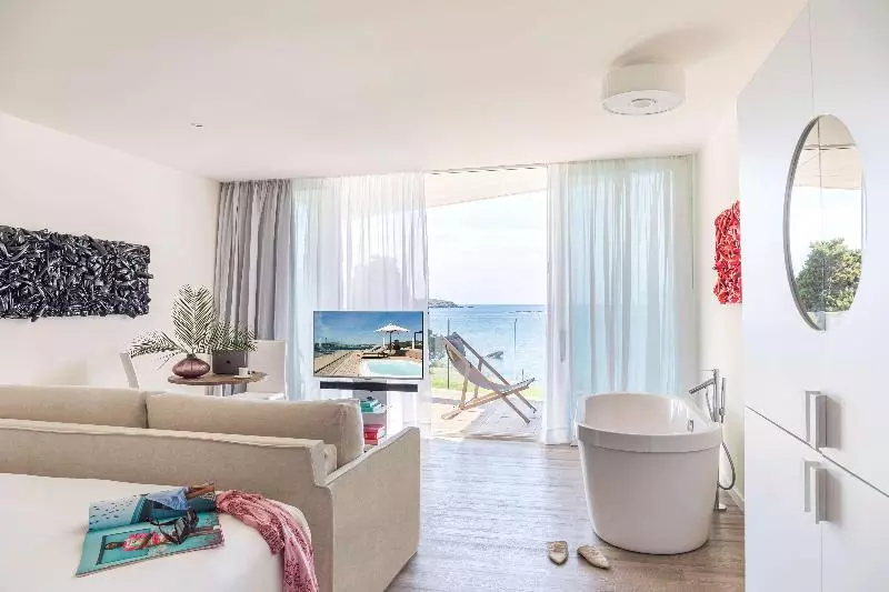 سوییت, Me Ibiza   The Leading Hotels Of The World