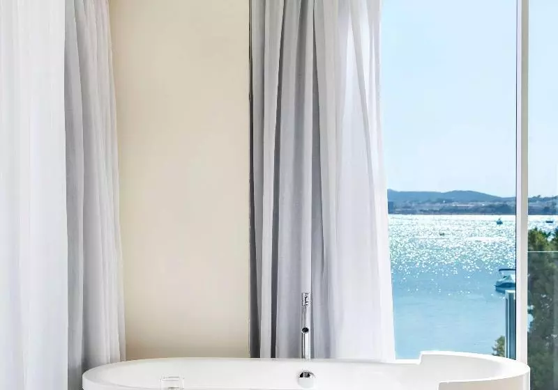 سوییت, Me Ibiza   The Leading Hotels Of The World