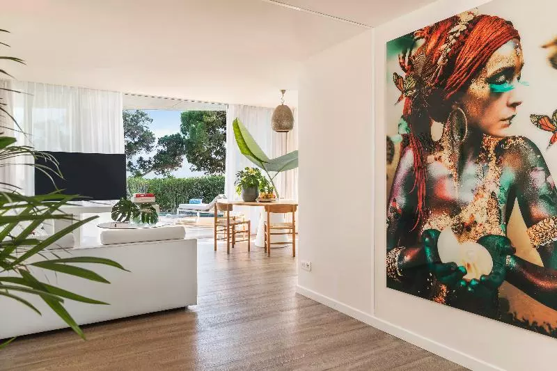 سوییت, Me Ibiza   The Leading Hotels Of The World
