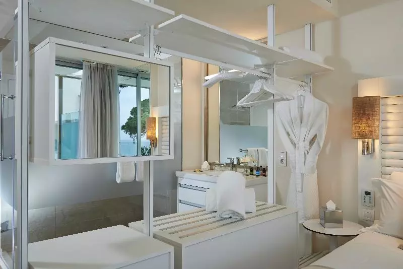 اتاق استاندارد, Me Ibiza   The Leading Hotels Of The World