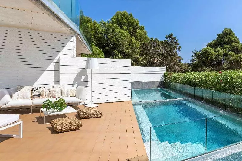 سوییت با استخر, Me Ibiza   The Leading Hotels Of The World