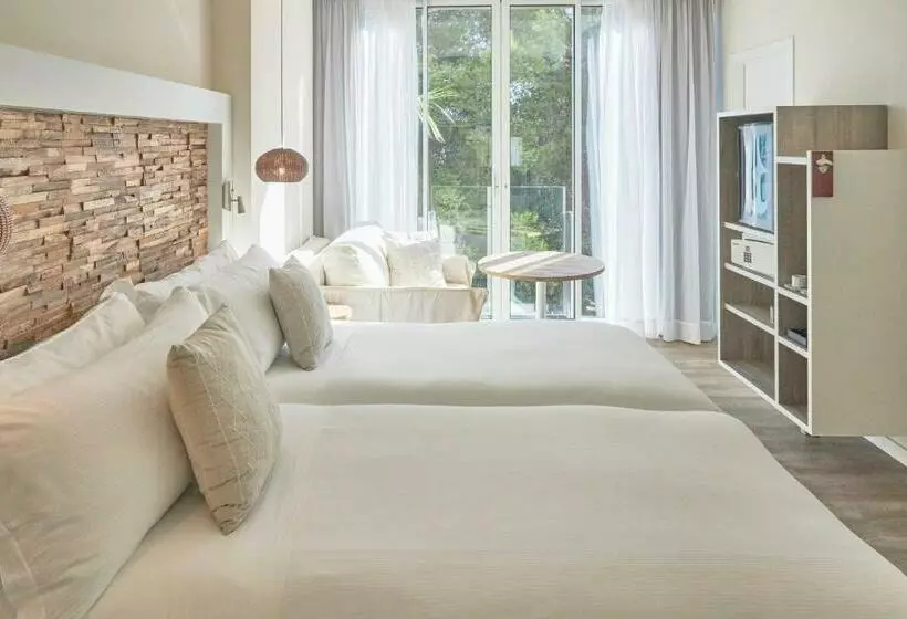 اتاق استاندارد, Me Ibiza   The Leading Hotels Of The World