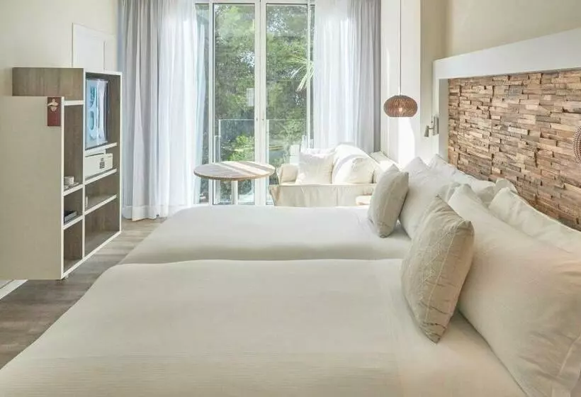 اتاق استاندارد, Me Ibiza   The Leading Hotels Of The World