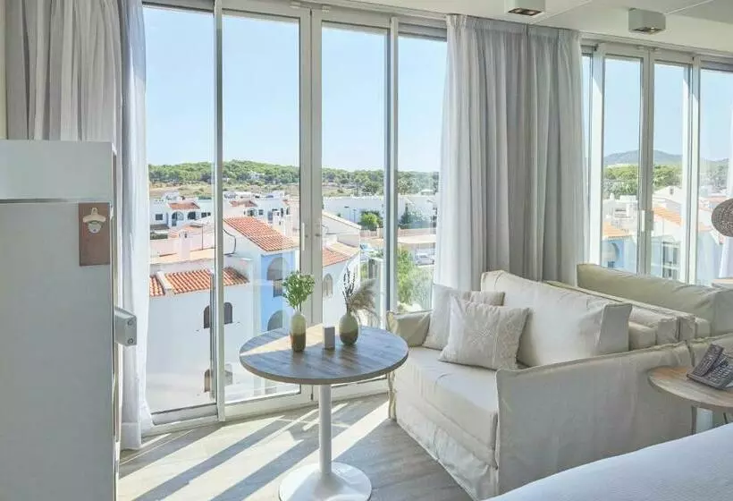 اتاق استاندارد, Me Ibiza   The Leading Hotels Of The World