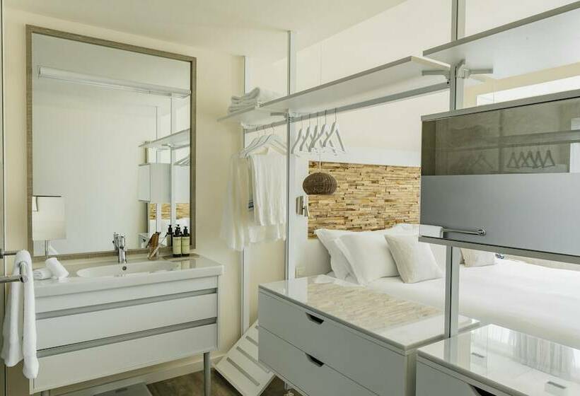Quarto Estandar, Me Ibiza   The Leading Hotels Of The World