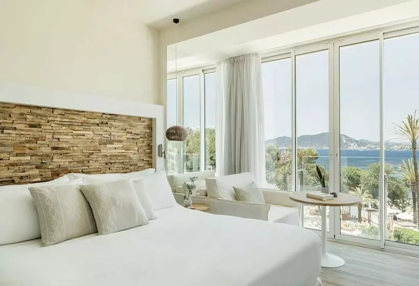اتاق استاندارد, Me Ibiza   The Leading Hotels Of The World