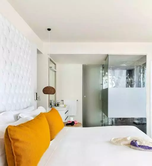 سوییت سوپریور, Me Ibiza   The Leading Hotels Of The World