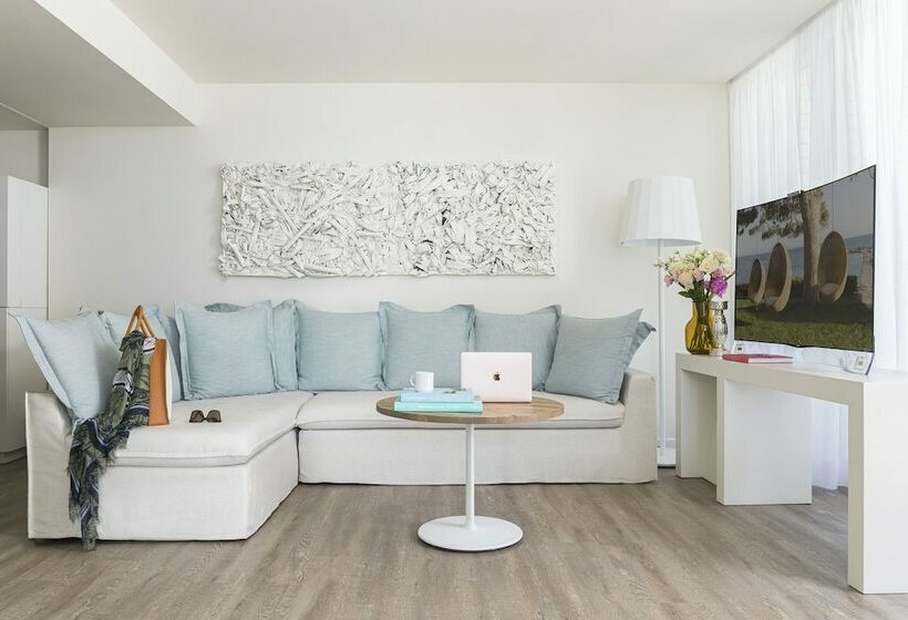 Suite Premium, Me Ibiza   The Leading Hotels Of The World
