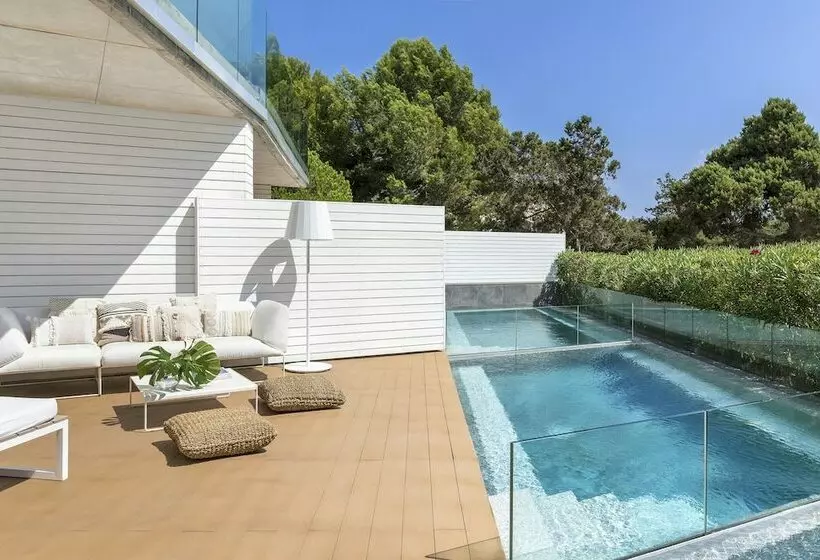 سوییت با استخر, Me Ibiza   The Leading Hotels Of The World