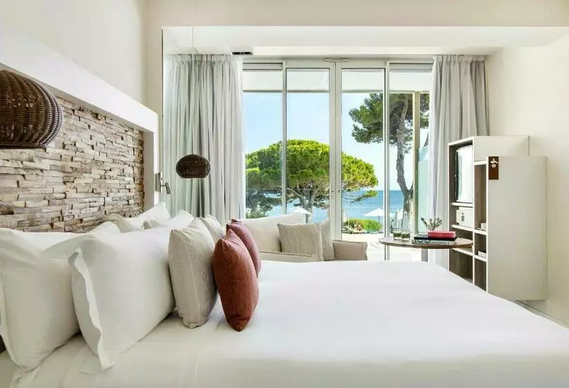 اتاق استاندارد با تراس و چشم‌انداز دریا, Me Ibiza   The Leading Hotels Of The World
