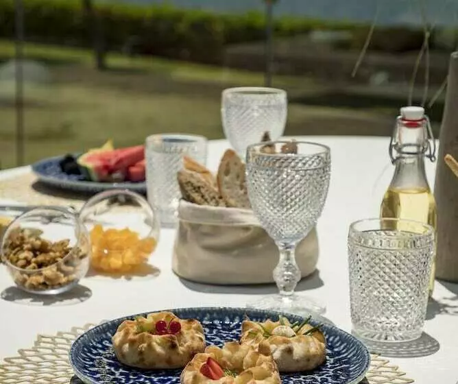 سوییت, Me Ibiza   The Leading Hotels Of The World