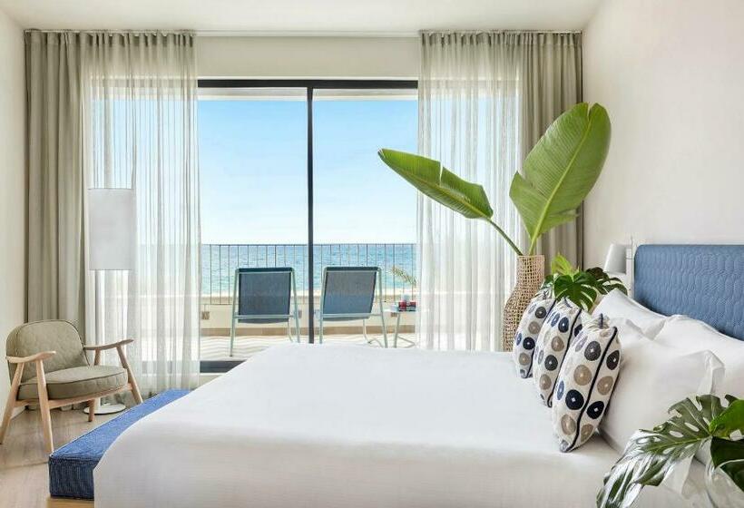 جناح مطلّ علي البحر, Me Sitges Terramar