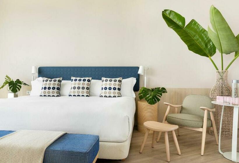 جناح مطلّ علي البحر, Me Sitges Terramar