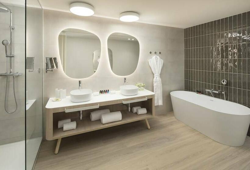 جناح مطلّ علي البحر, Me Sitges Terramar