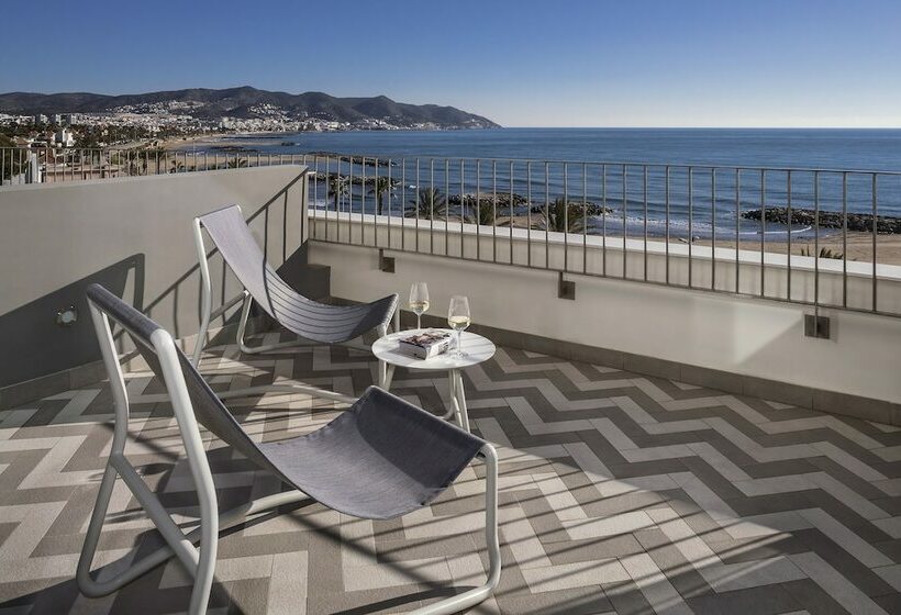 جناح مطلّ علي البحر, Me Sitges Terramar