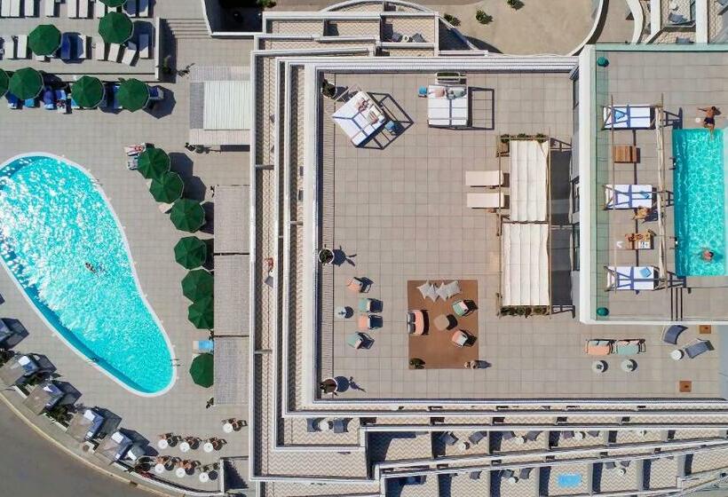 جناح ديلوكس مطل على البحر, Me Sitges Terramar