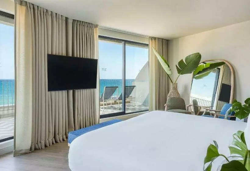 Superior Suite met Uitzicht op Zee, Me Sitges Terramar