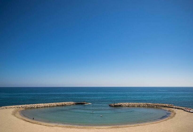 高级套房带海景, Me Sitges Terramar