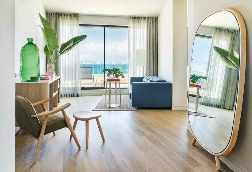 Suite, Me Sitges Terramar