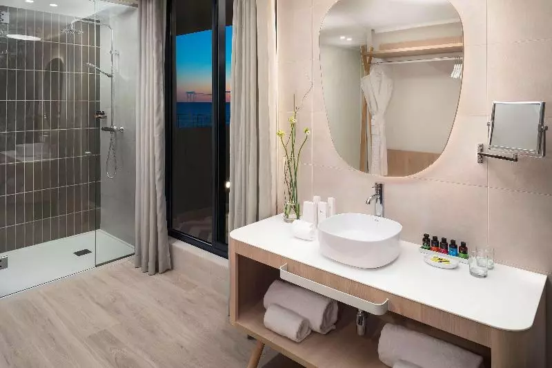 Standard Værelse Side Havudsigt, Me Sitges Terramar