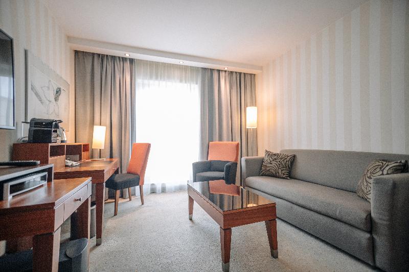 جناح مطلّ علي البحر, Me Sitges Terramar