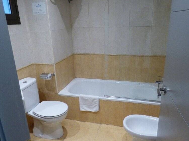 Трехместный Номер Стандарт с Видом, Moderno