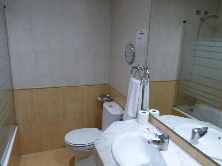 Трехместный Номер Стандарт с Видом, Moderno