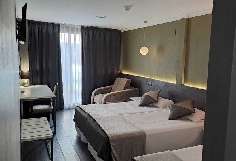 Трехместный Номер Стандарт с Видом, Moderno