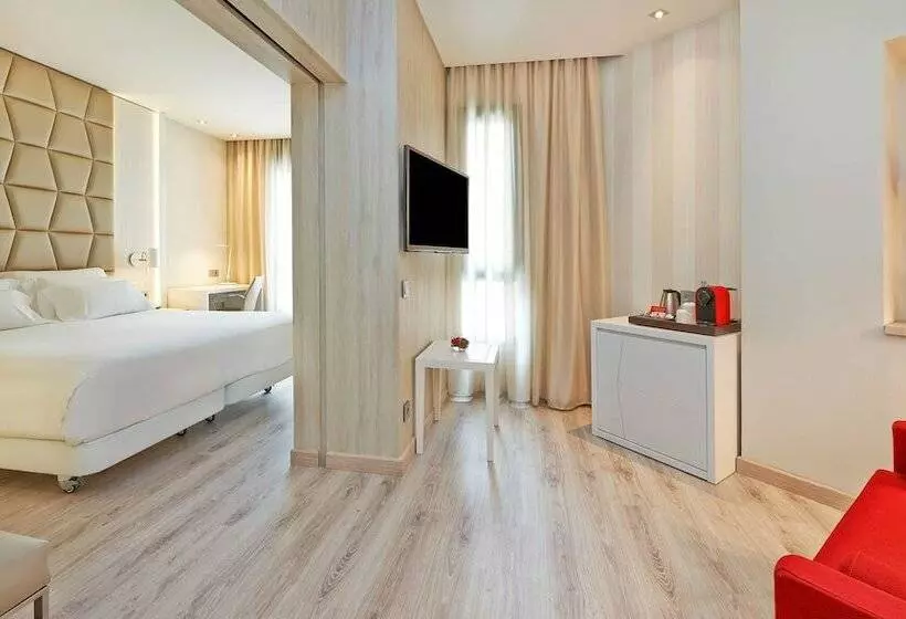 سوییت جونیور, NH Collection Barcelona Pódium