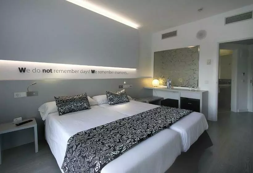 スーペリアールーム, BG Pamplona